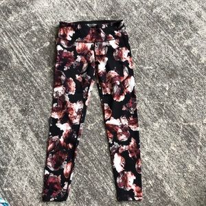 Victoria’s Secret sport leggings